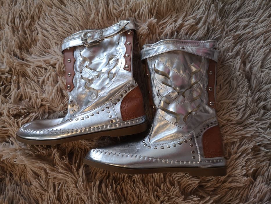 Есенни дамски екстравагантни ботуши