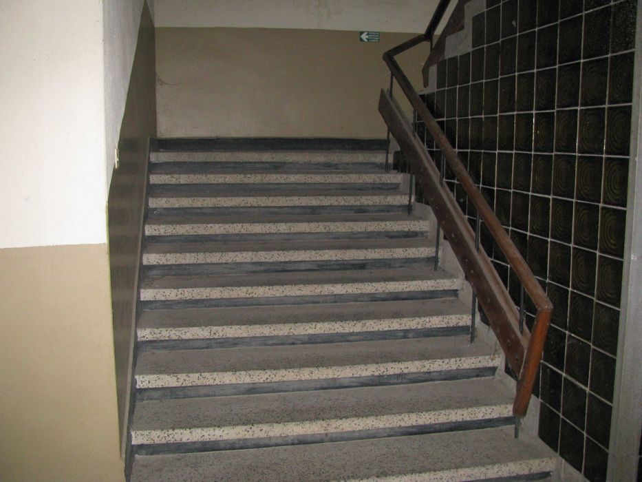 Продава се Промишлена сграда в Чирпан - 11271 кв.м за 44 €/кв.м - Снимка #8