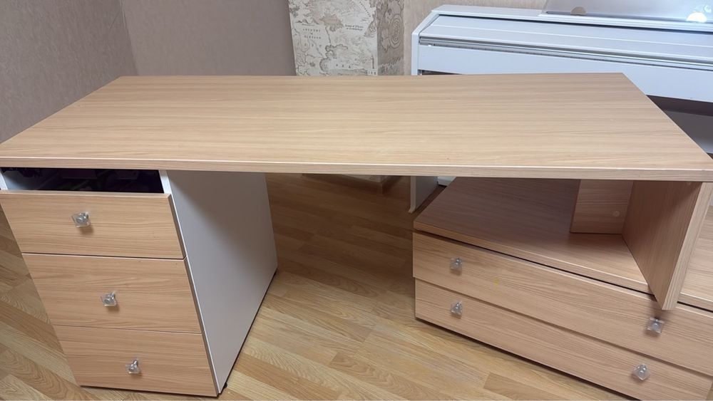 Продам офисную Мебель