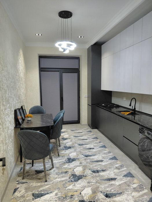 Возле Пасспорт стола Алмазарского района 3х ком квартира в навостройке