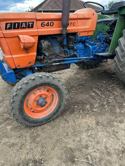 Vând tractor fiat 640