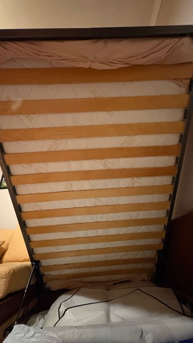 Спалния,диван и трикрилен гардероб