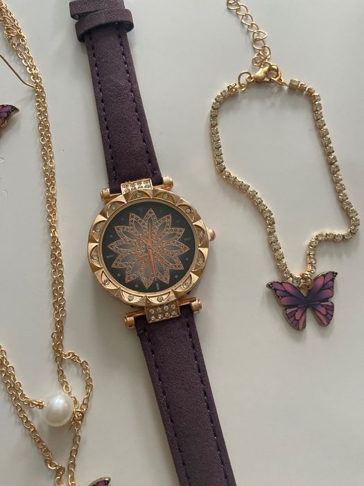 Комплект часовник с бижута