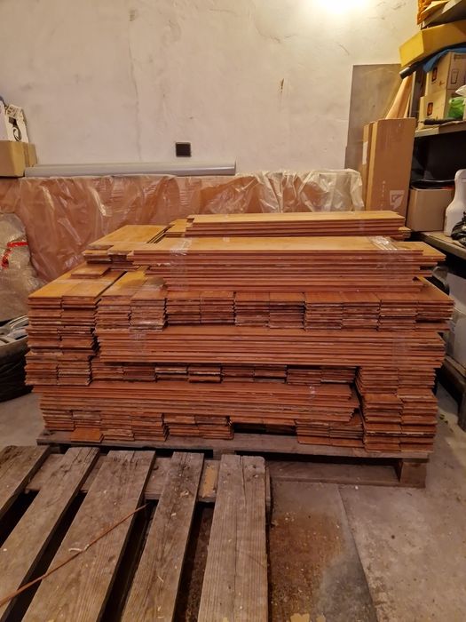 Масивен бамбуков паркет 52кв.м.,120 × 10 ×1.7 см.-40лв/кв.м.