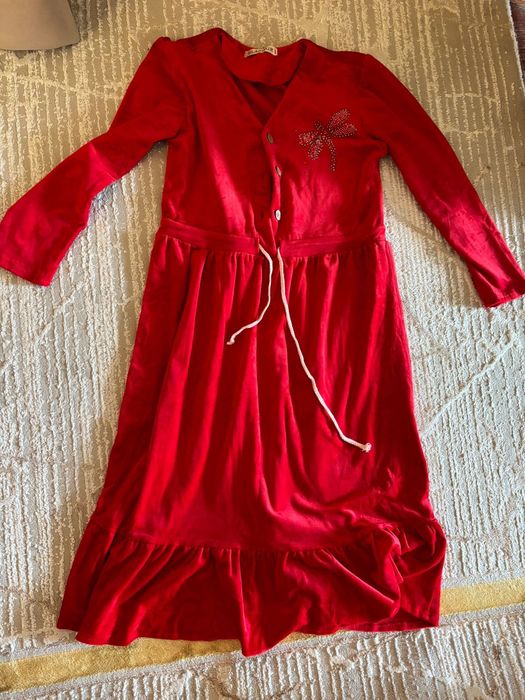 Көйлектер сатылады