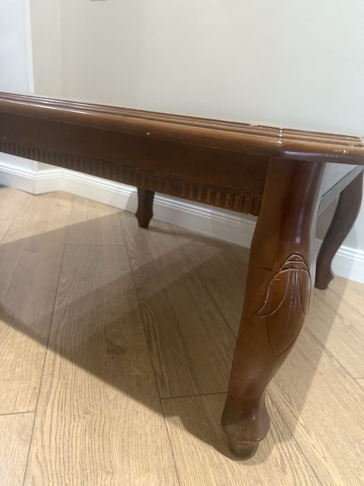 Стол журнальный дерево