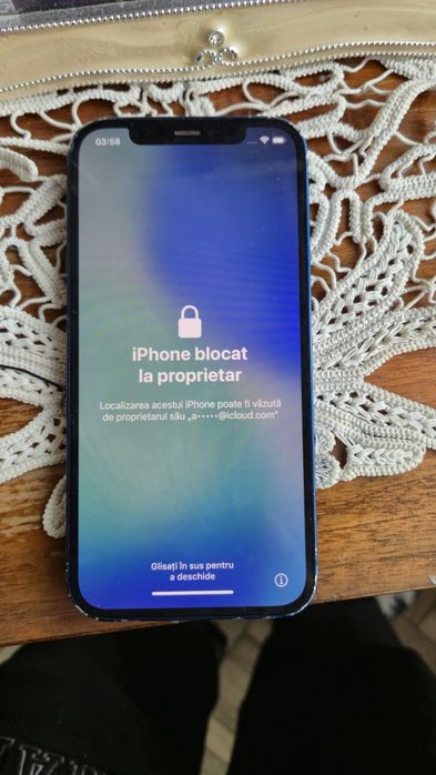 Iphone 12 perfect funcțional blokat icloud