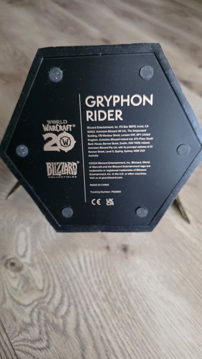 WOW Gryphon rider