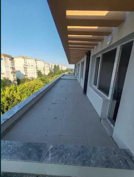 Продава се Тристаен апартамент в Пловдив, Остромила - 100 кв.м за 638 €/кв.м - Снимка #4