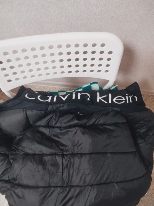 Келвин клейн куртка