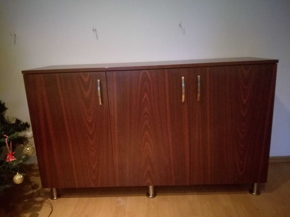 Comoda din lemn masiv - NOUA