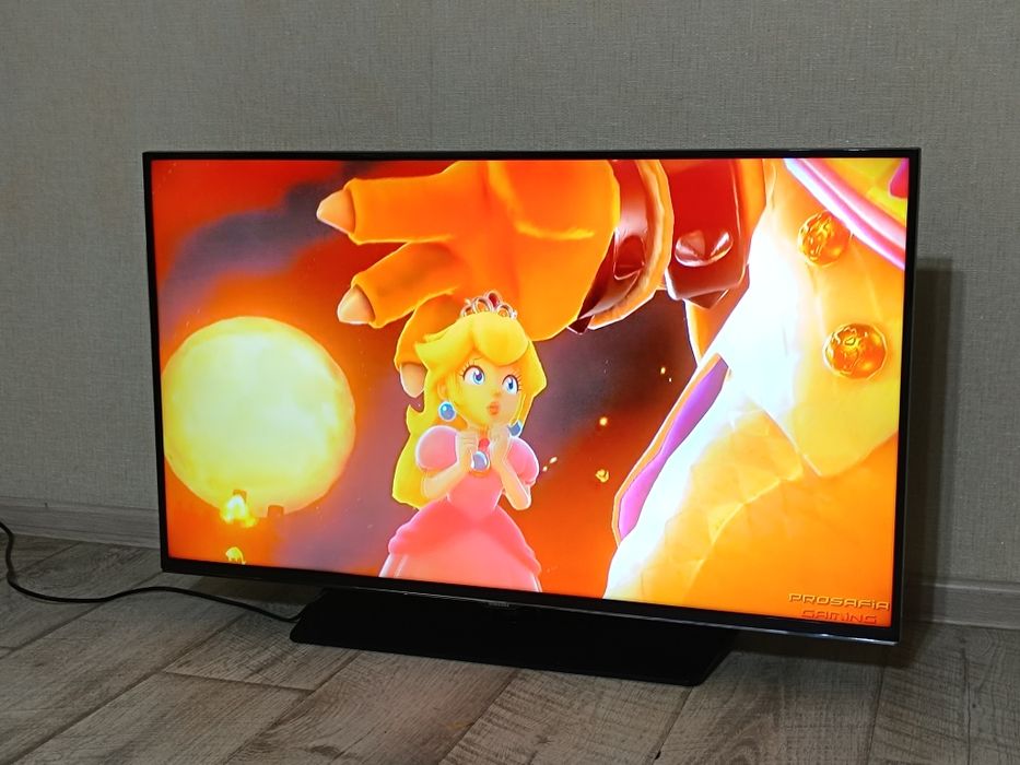 Телевизор Smart TV.  102см.