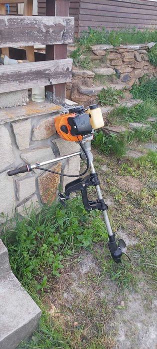 Извънбордов двутактов двигател за лодка 5 к.с.