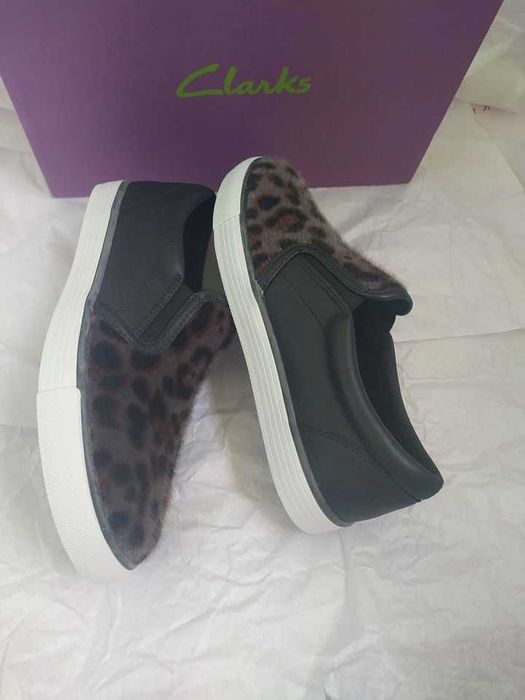 Clarks. Нови, Оригинални, естествена кожа.