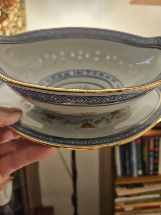 Столовый сервиз на 6 персон. Рисовый фарфор.