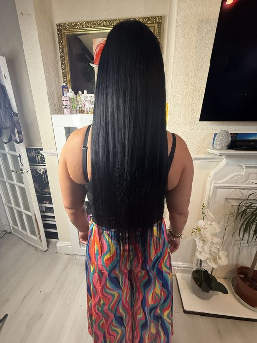 Aplic  si fac reintretinere extensii  din par natural