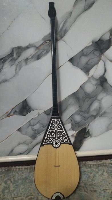 Домбыра жаңа сатылады