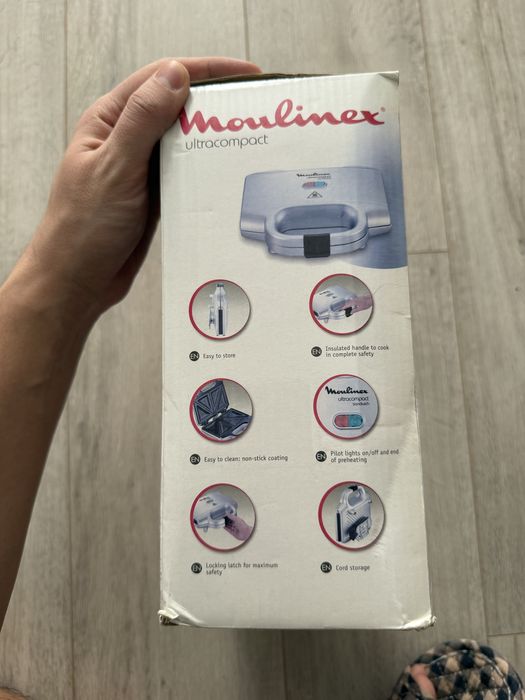 Срочно продам сендвичницу