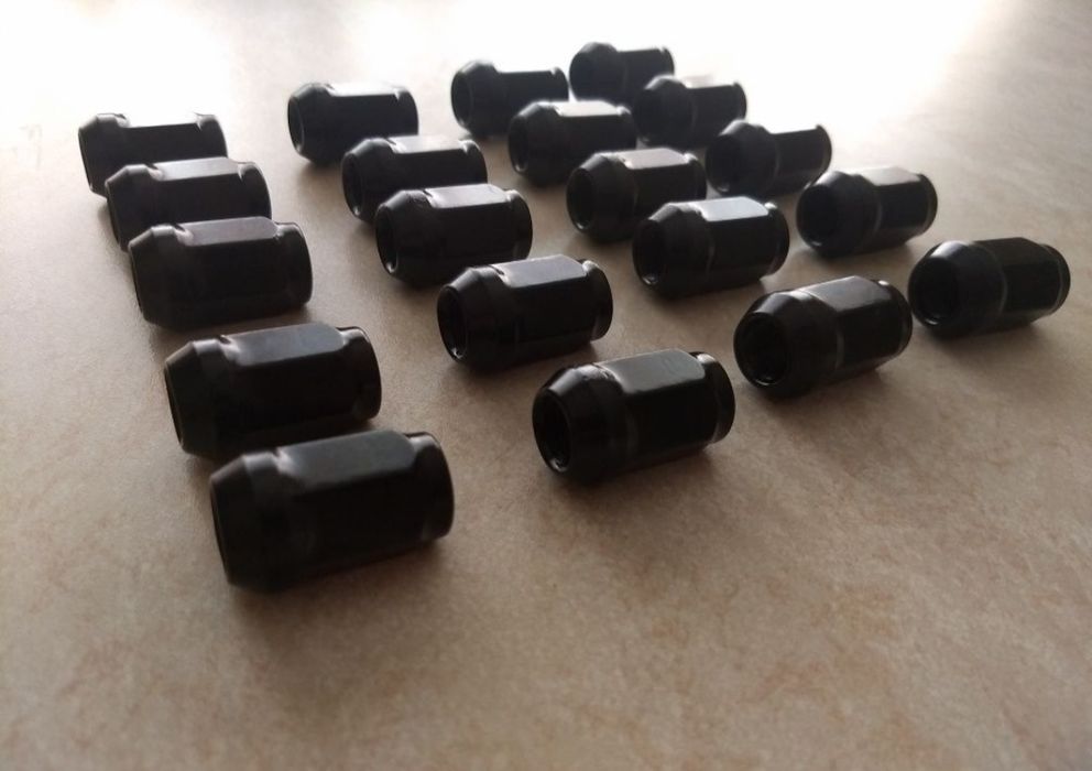 Piulițe Negre M14 x 1.5 Opel Insigna 
Land ROVER . Ford Galaxy . S- Ma