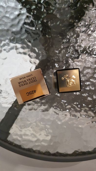 Lancome Tient Idole Ultra Wear fond de ten nou