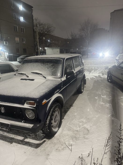 ВАЗ 21310 нива 1999год