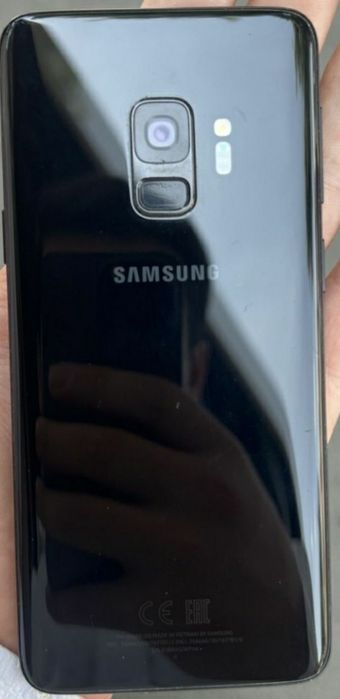 Samsung S9 sotiladi narxini kelishamiz aybi yõq ideal holata telfon