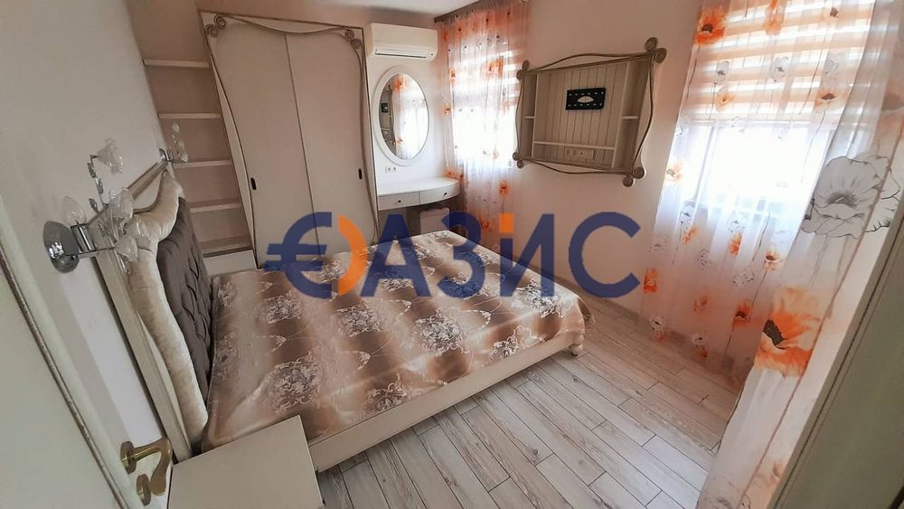 Продава се Многостаен апартамент в Свети Влас - 206 кв.м за 773 €/кв.м - Снимка #8