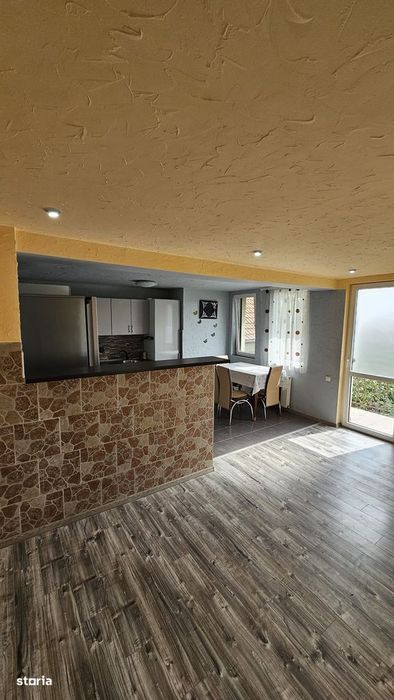 Inchiriez apartament 3 camere Dambul Rotund