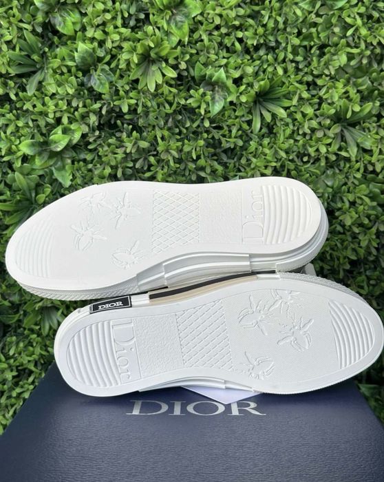 Dior B23 High Premium