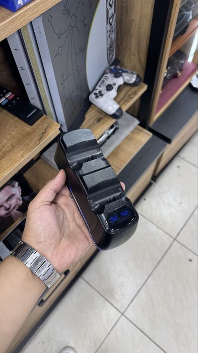 Продам PS 4 1тб