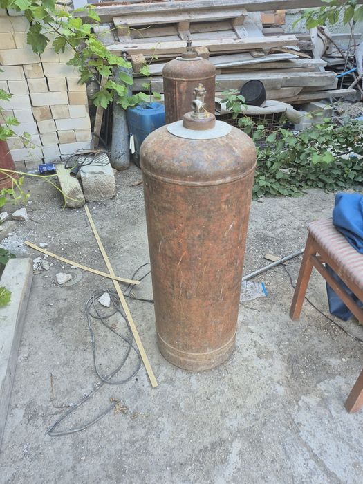 Продам газ балон