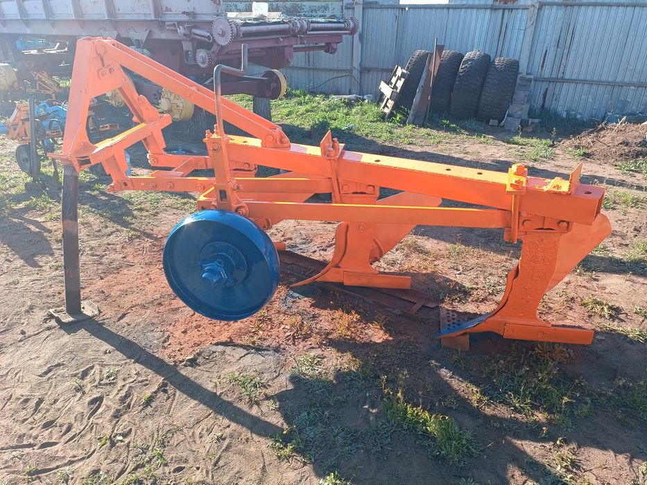 Плуг на мтз . . .