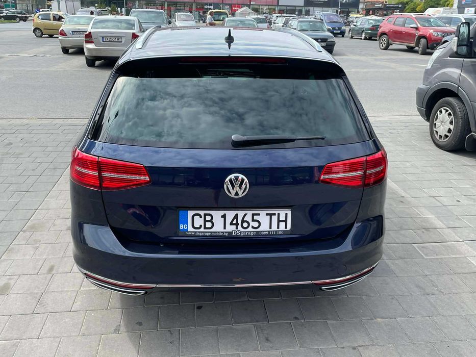 VW Passat R-line