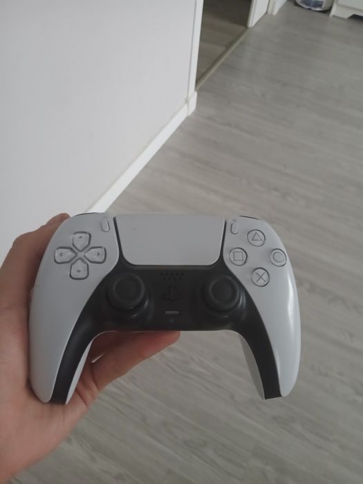 PlayStation 5 Slim • 1TB • + Controller + Jocuri • Second Hand • Stare Excelentă
Jocuri instalate