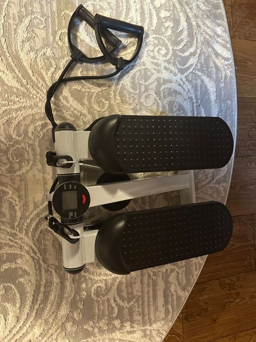 Продаю степпер в отличном состоянии