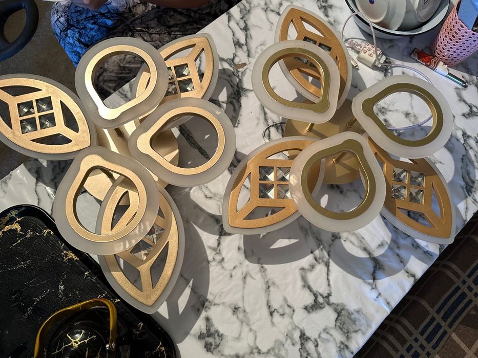 люстра лед почти новая