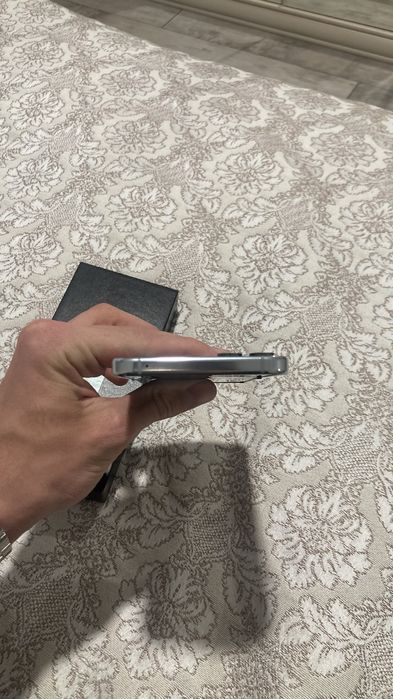 Продам Samsung Flip 5 256/8