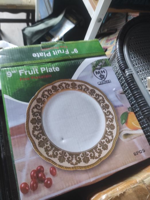 Котта тарелка сотилади