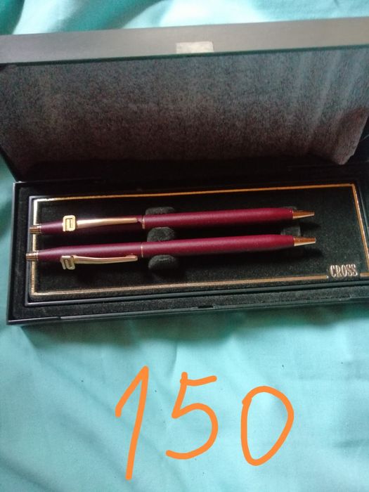 Продавам писалки и химикали