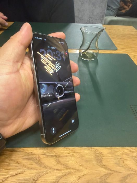 Iphone 15 pro , titan !