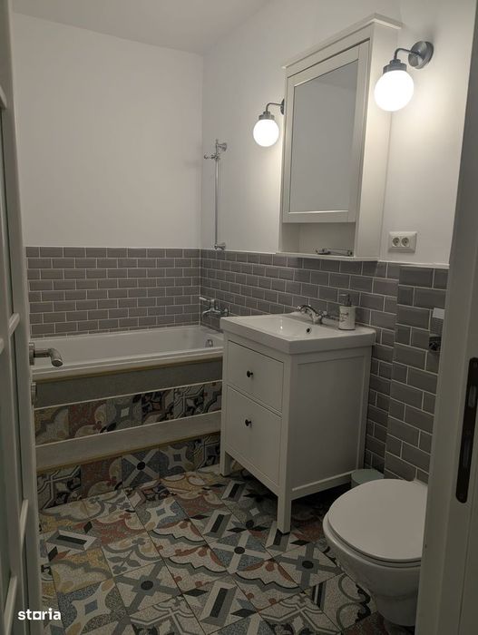 VILĂ 5 CAMERE |  RESIDENCE | STRĂULEȘTI / Sisesti, curte proprie/paza