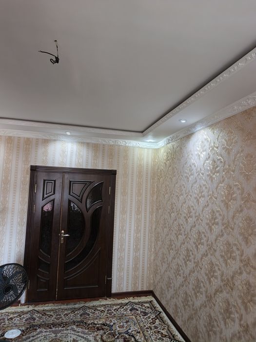 Uy sotiladi 3 xona 76 kvadrat 2 qavat 5 qavatli Yunusobot 19 kv