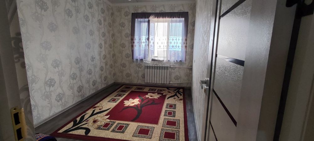 Uy sotiladi Karmana City dan Avto Vagzal biqinidan