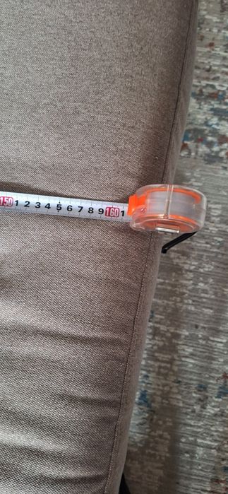 Продам диван  б.у.