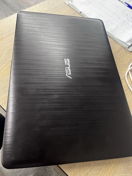 Ноутбук asus vivibook max