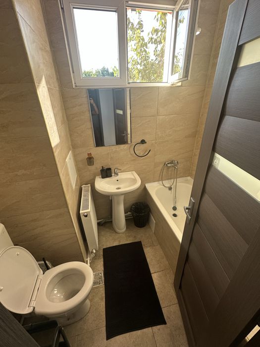 Inchiriez garsoniera