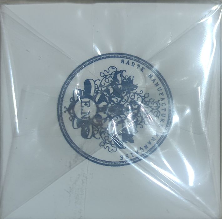 Парфюмерная вода. Наркотик. Оригинал. Производство Франция.