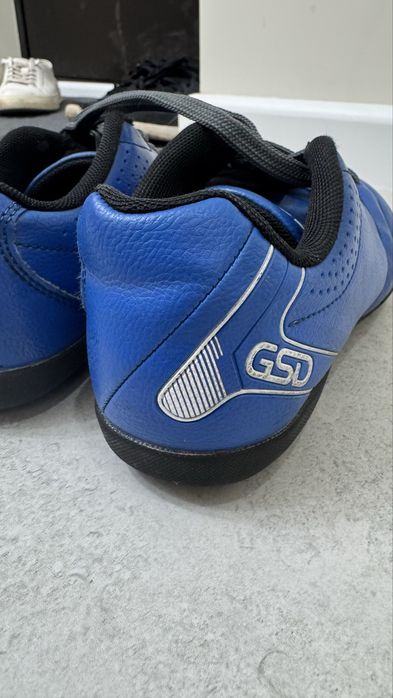 Бутсы для футбола 36 размер