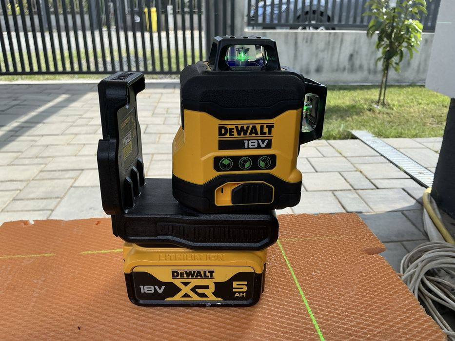 Vind laser Dewalt DCLE34031 nou neutilizat 2025 doar corp fara acumulator