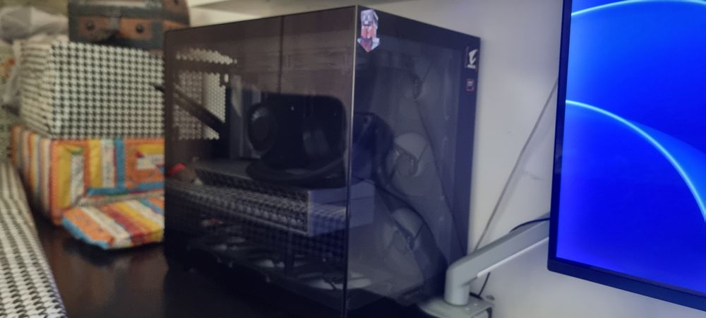 Pc gaming ryzen 7 9800x3d rx 9070 xt